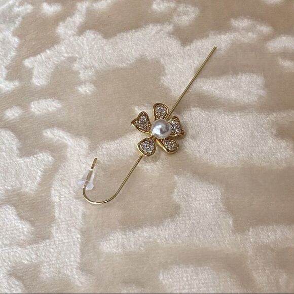 Gold Floral Pearl Pave Ear Climber Ear Cuff Statement Earring NEW - Picture 3 of 3